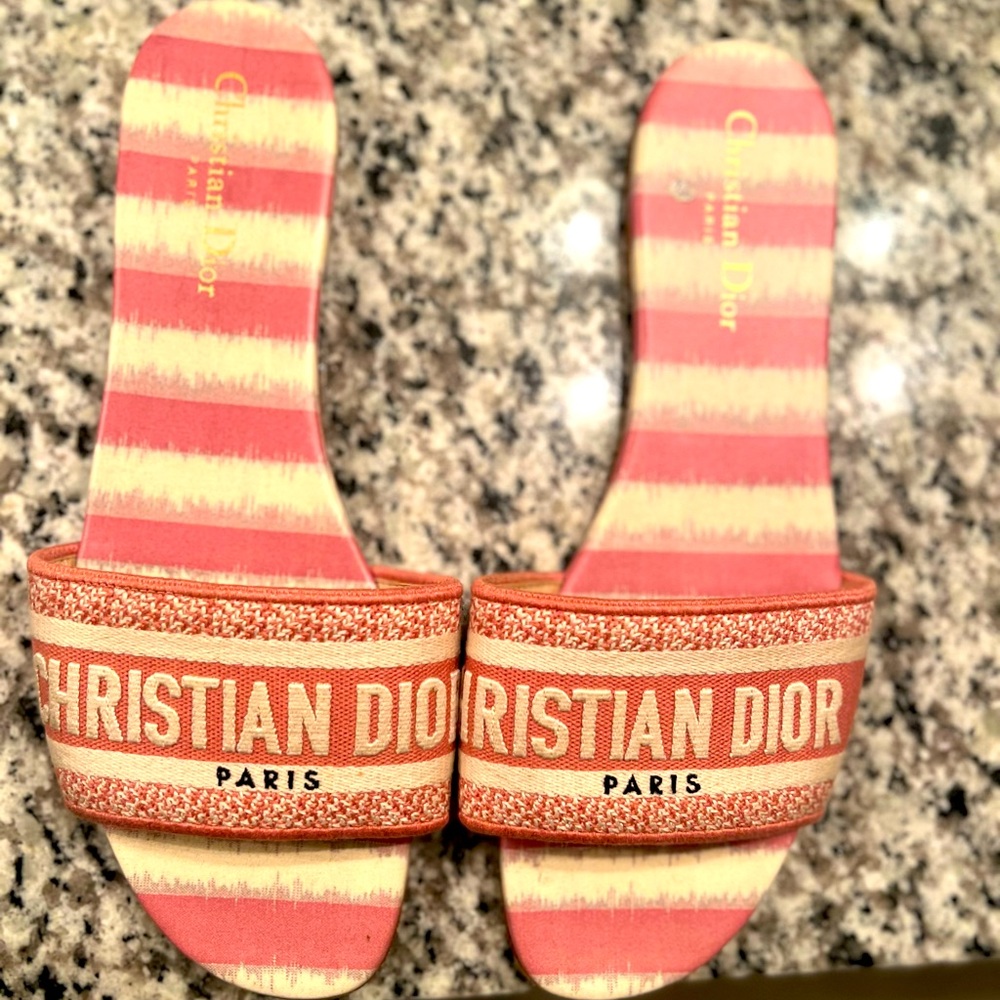 Dior Dway pink sandals size 42, great condition - Picture 3 of 4